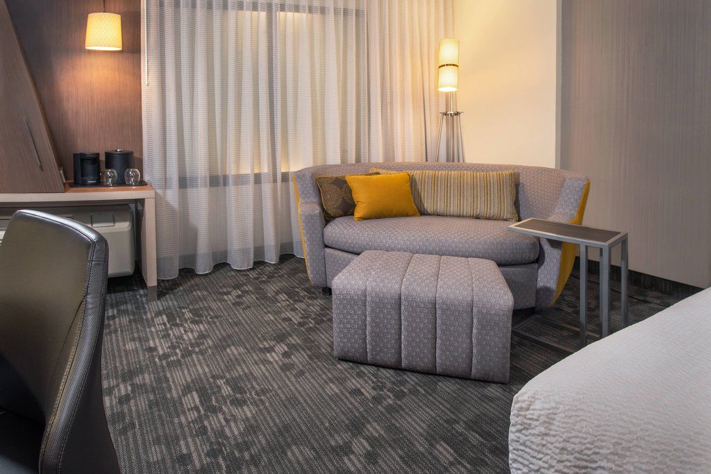 Courtyard By Marriott Orlando Lake Nona Exterior photo